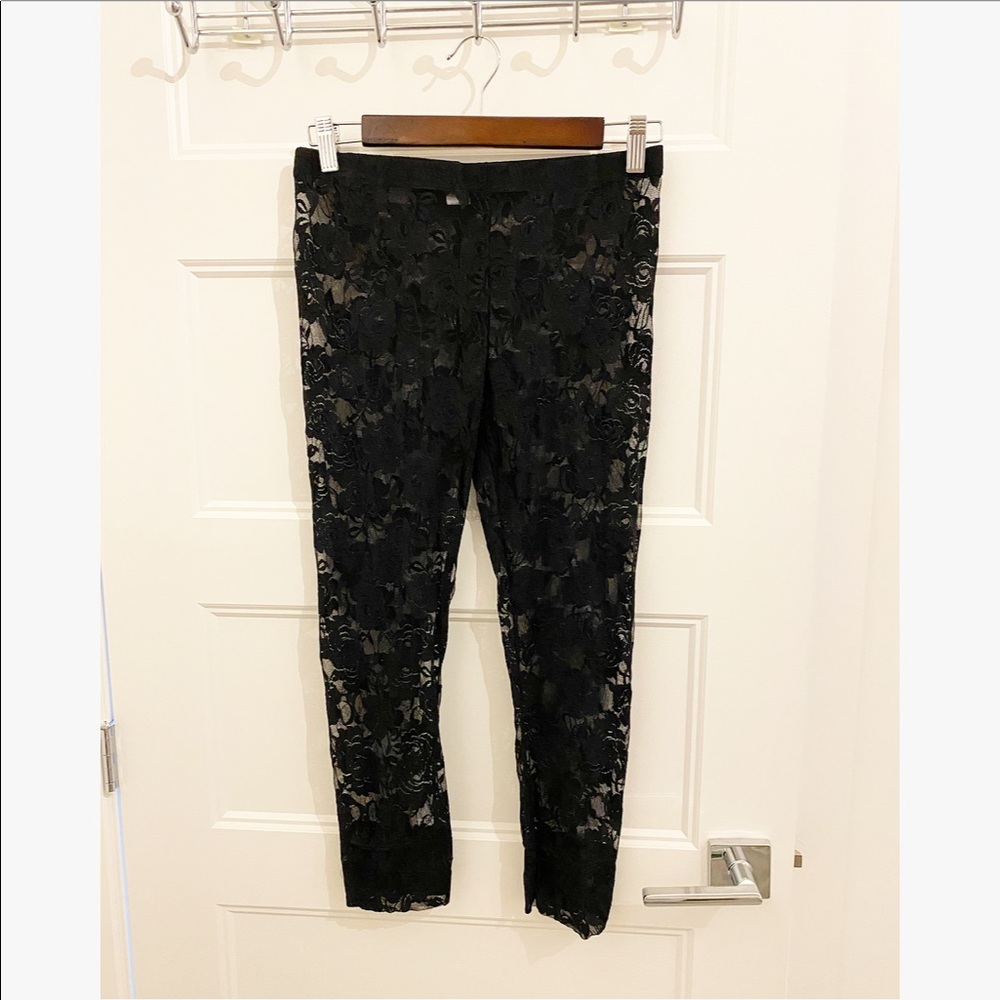 Black flowers leggings